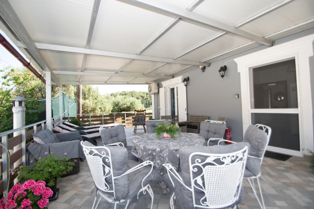 Sohoro Forest Hill Apartment By "Elite" Kampi  Bagian luar foto